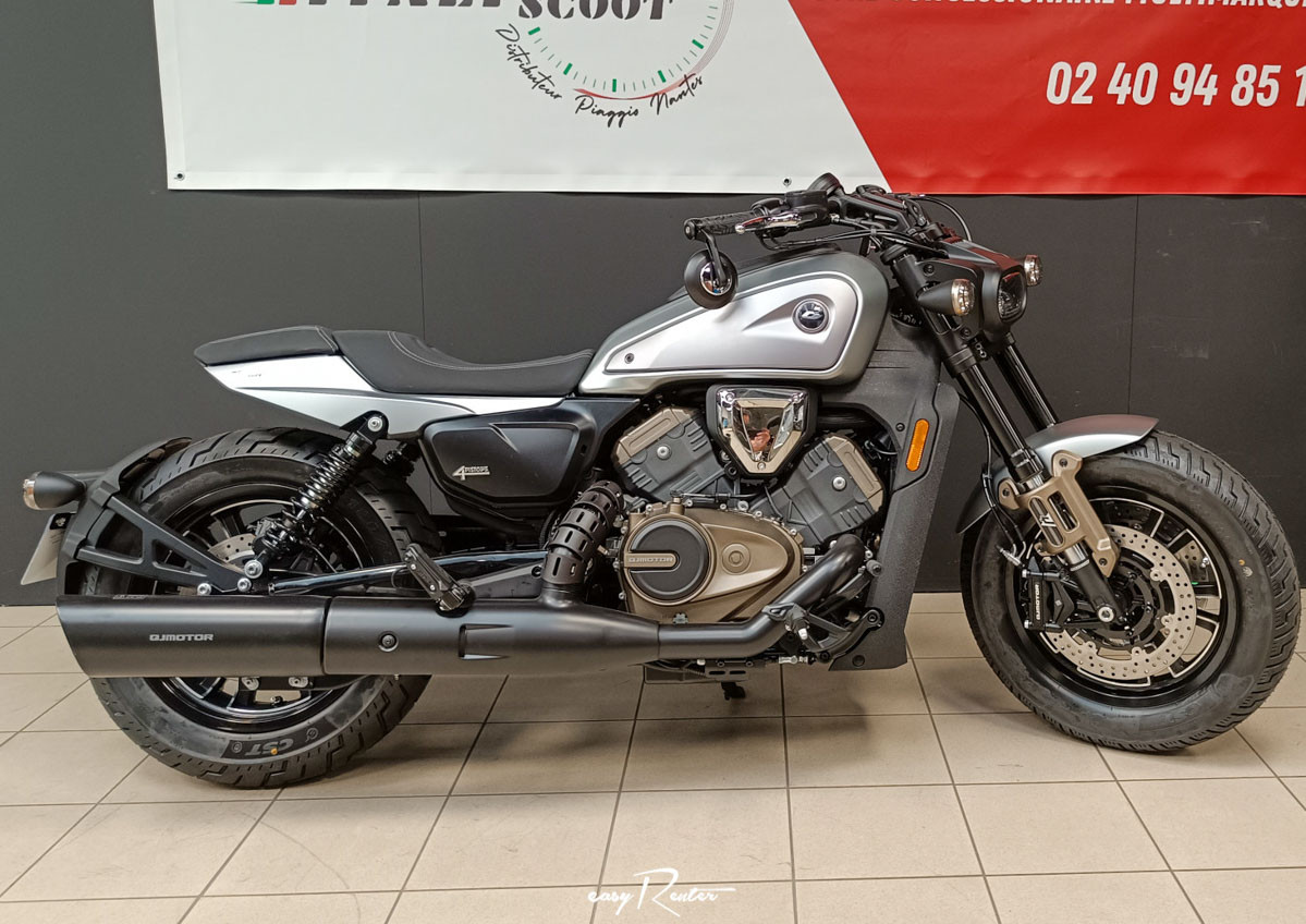 Nantes Orcal SK03 motorcycle rental 14549