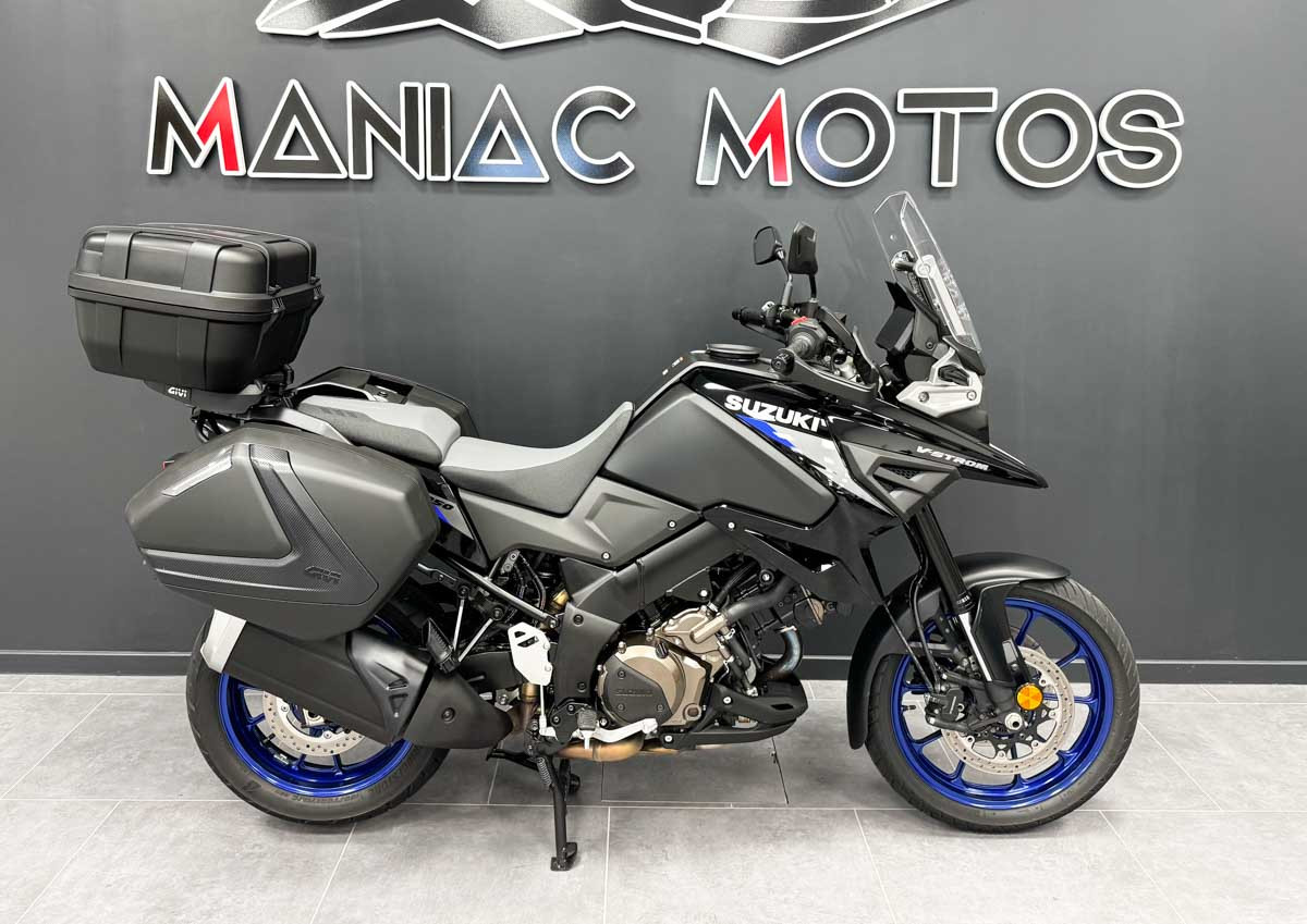 Niort Honda PCX 125 noir scooter rental 15778