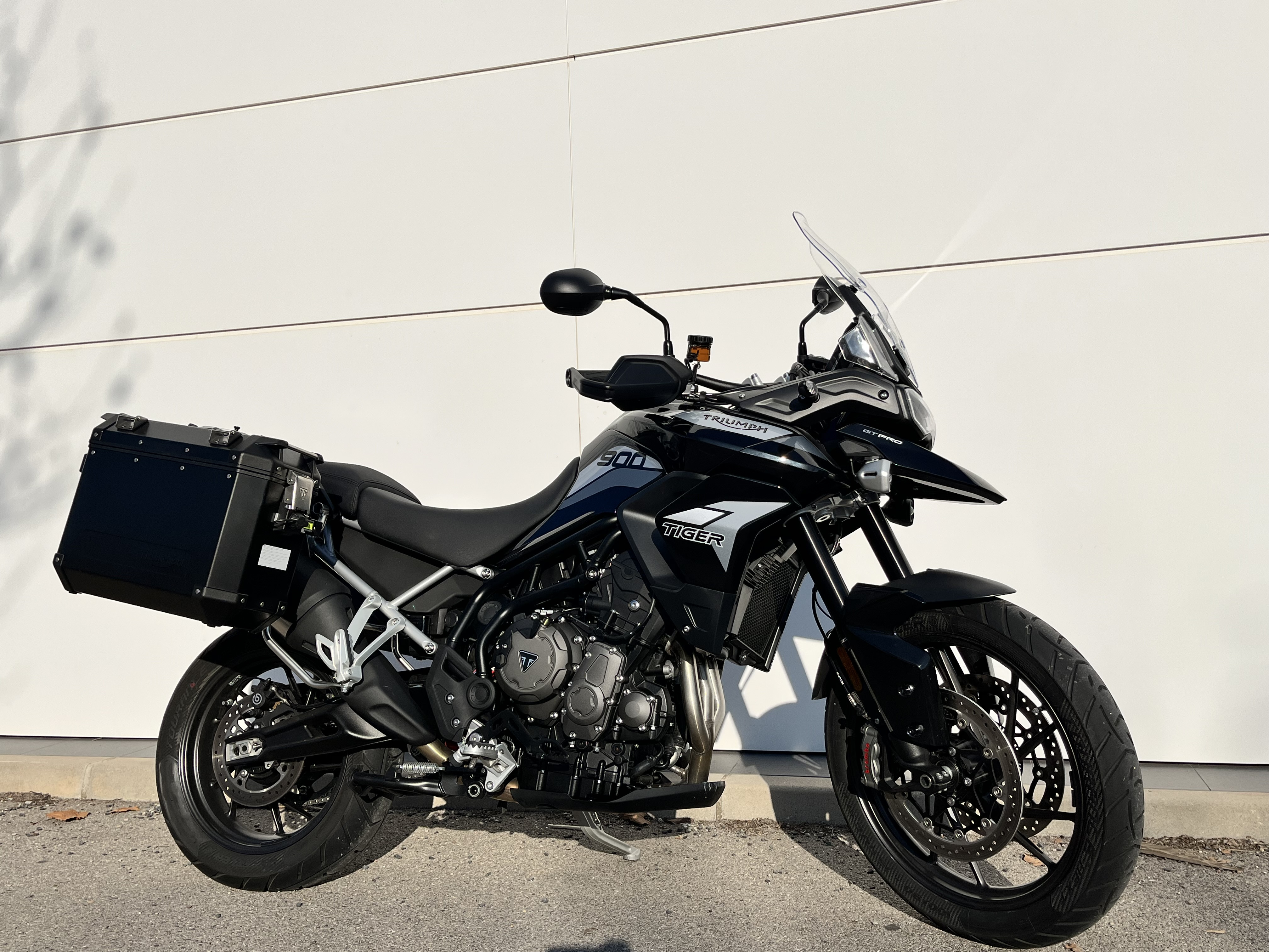 Perpignan Kawasaki Versys 1000 motorcycle rental 15955