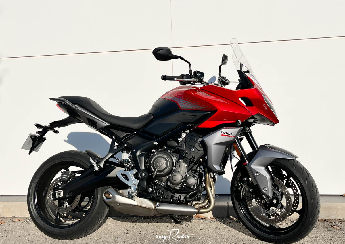 Perpignan Kawasaki Versys 1000 motorcycle rental 15955