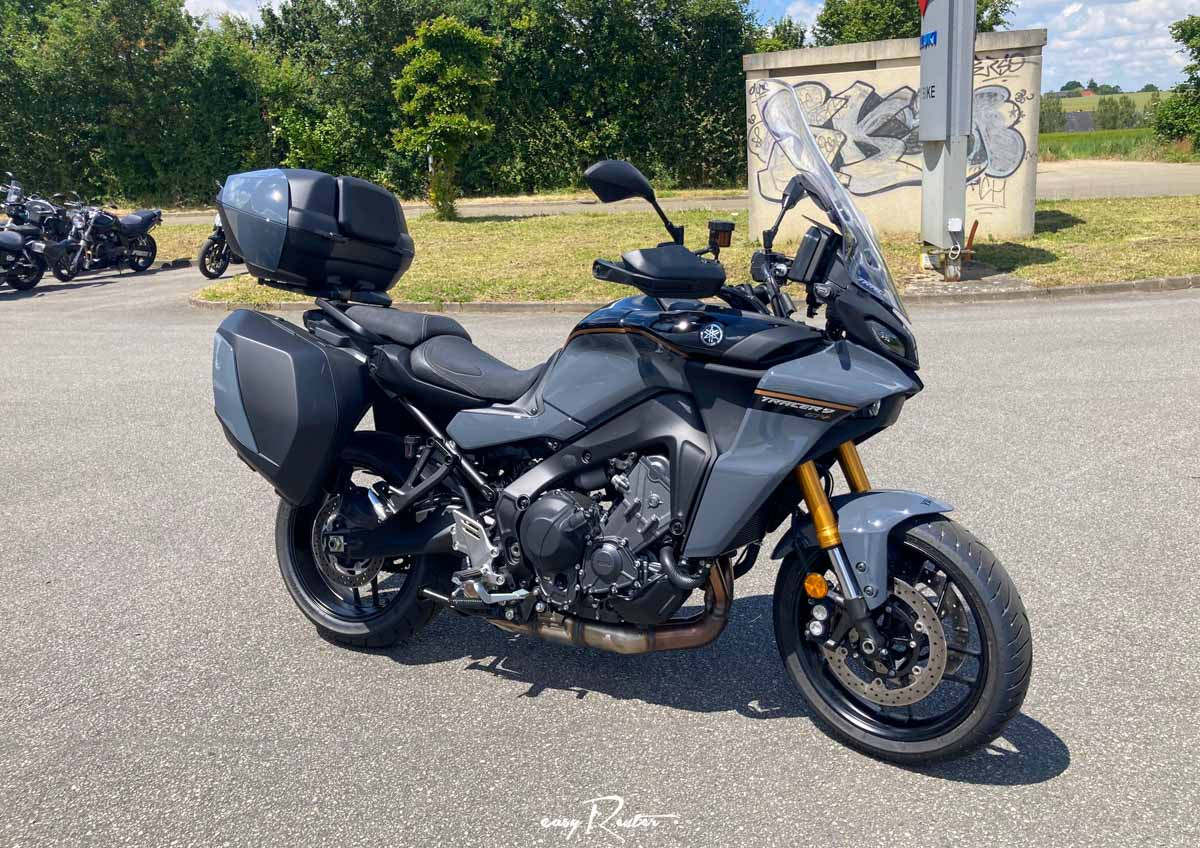 Location moto Laval Yamaha MT07 1