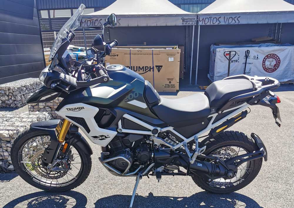 Location moto Rouen Triumph 800 tiger XR 1