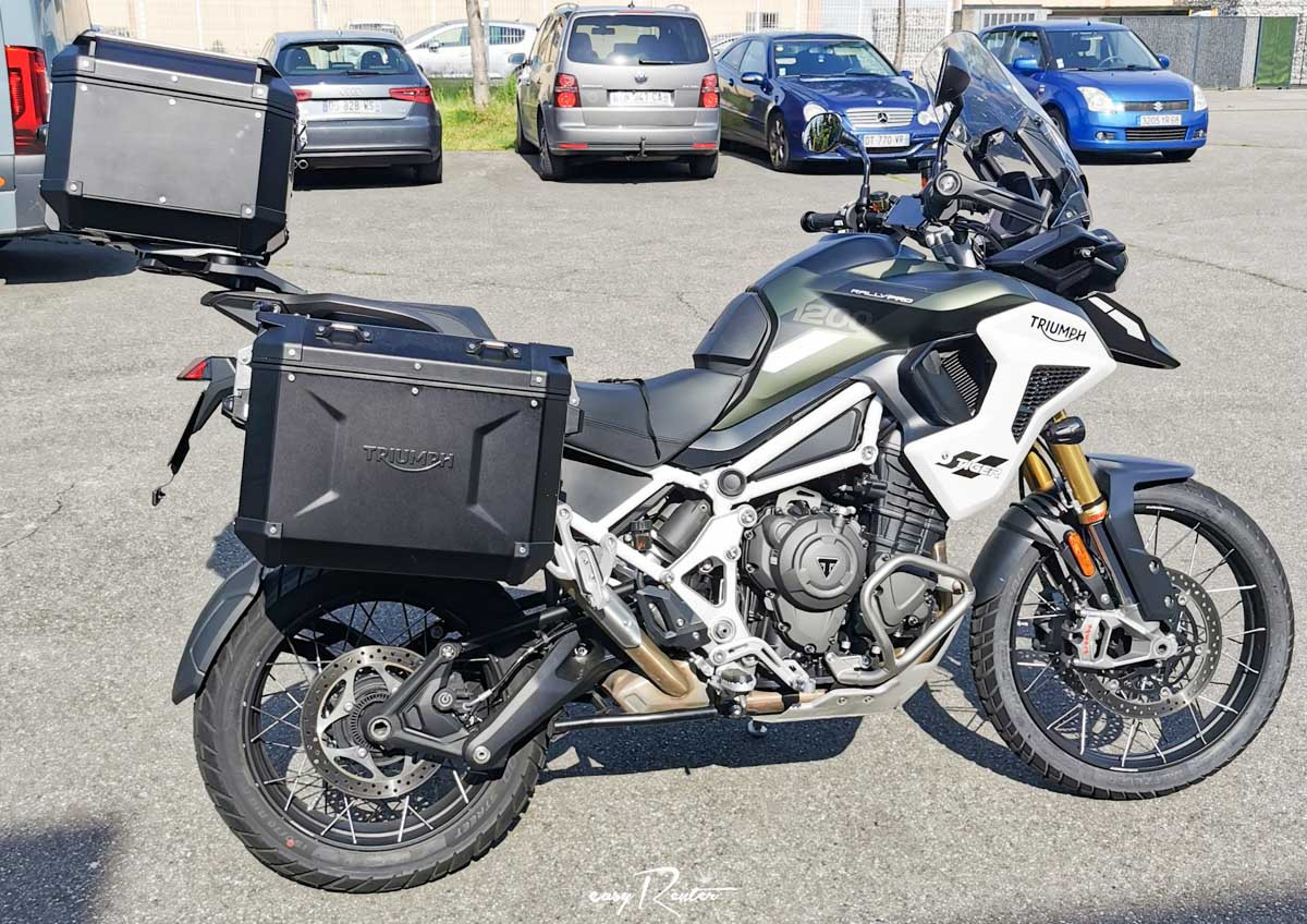 Location moto Rouen Triumph 800 tiger XR 1