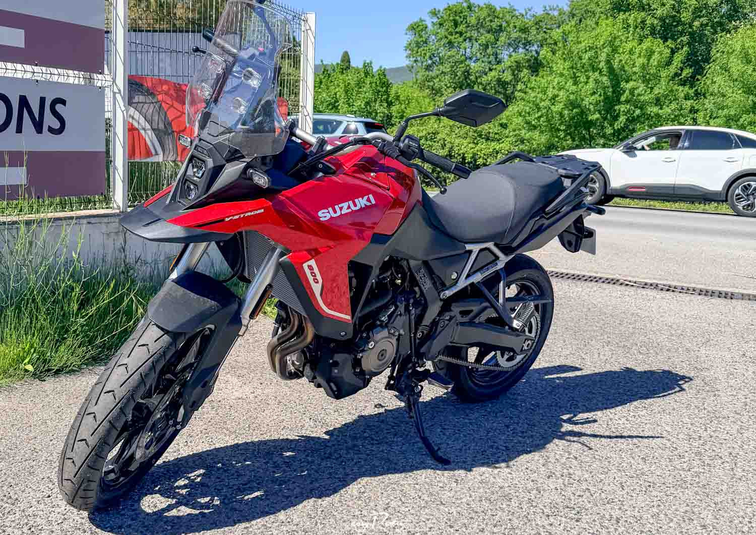 Draguignan Suzuki GSX-S 1000 motorcycle rental 17937