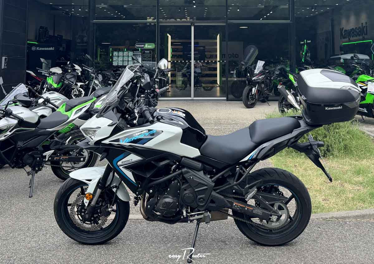 Location moto Laval Yamaha MT07 1