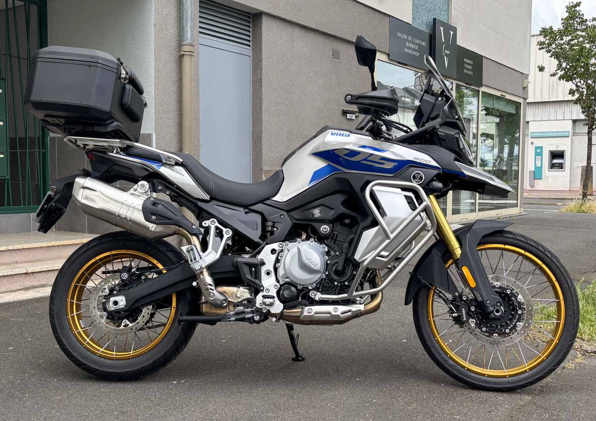 location moto metz honda 500 cbr