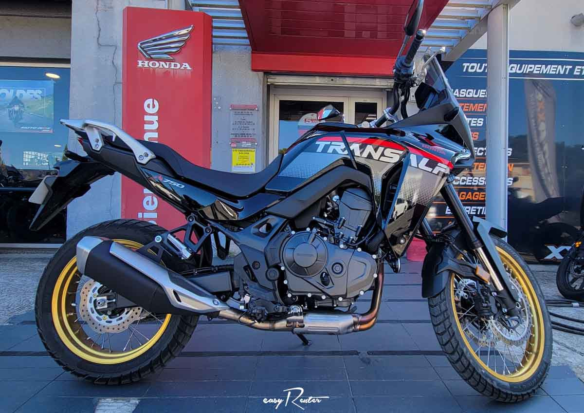 Le Mans Silence S01 scooter rental 18789