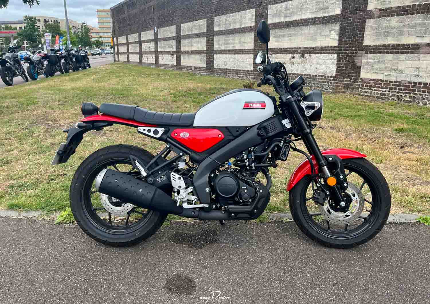 Evreux Yamaha Tracer 700 A2 motorcycle rental 14622