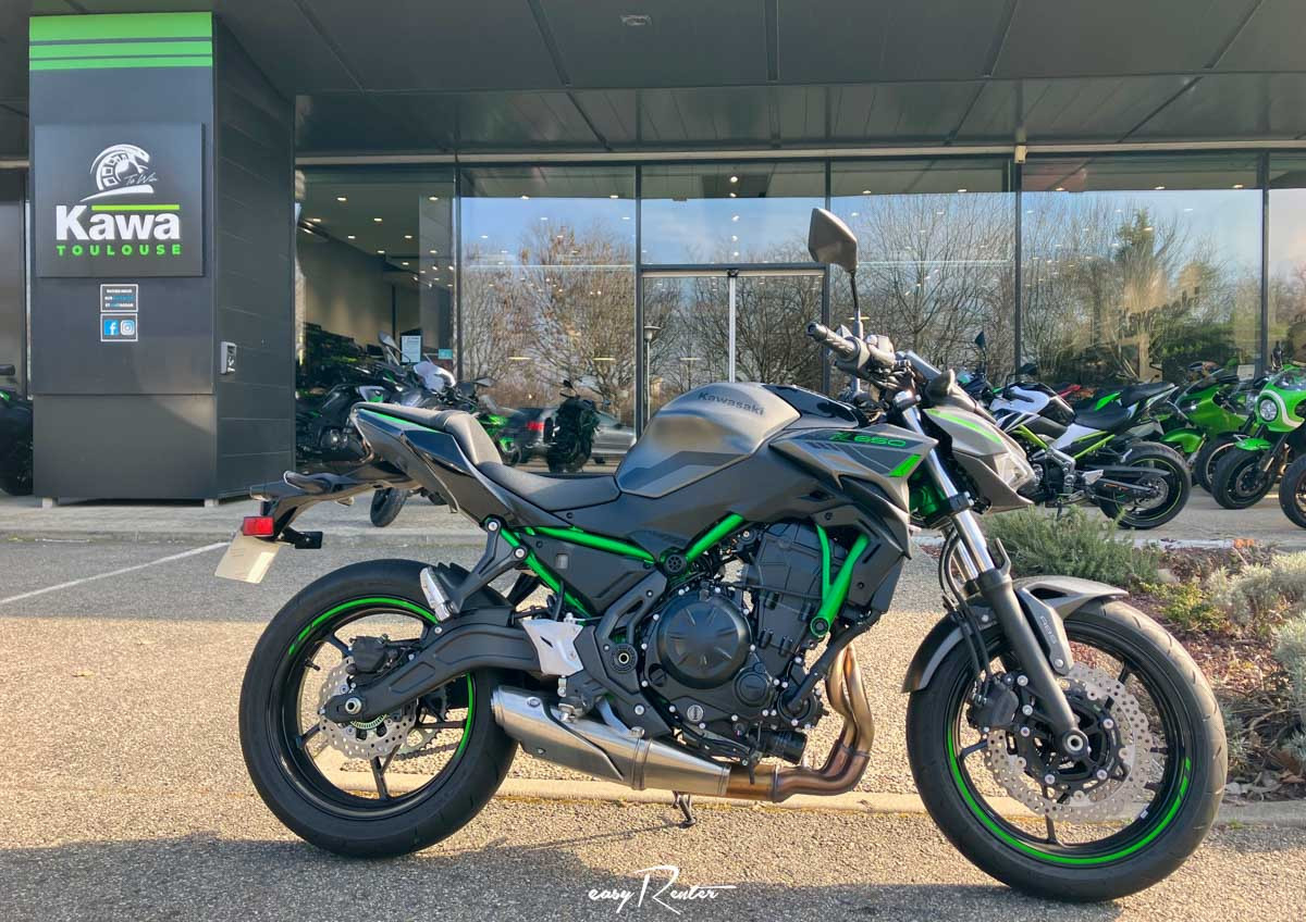 Location moto Laval Yamaha MT07 1