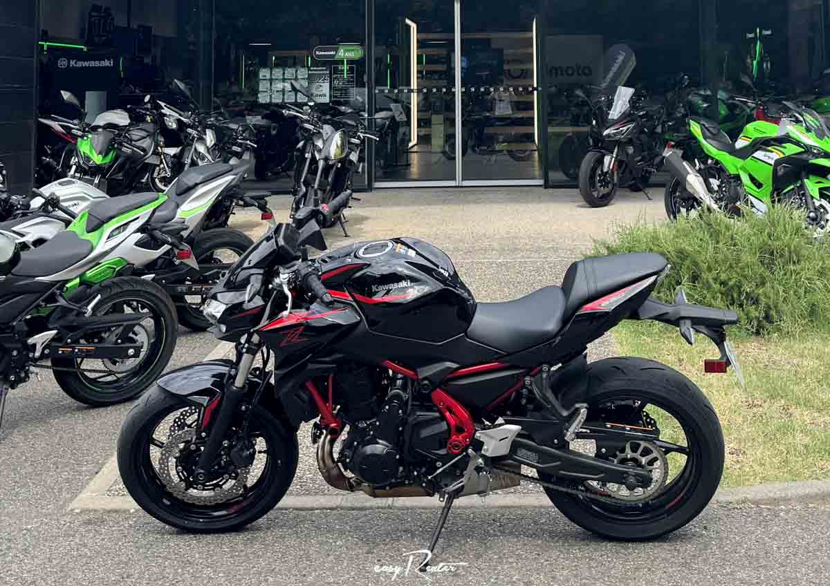 Location moto Laval Yamaha MT07 1