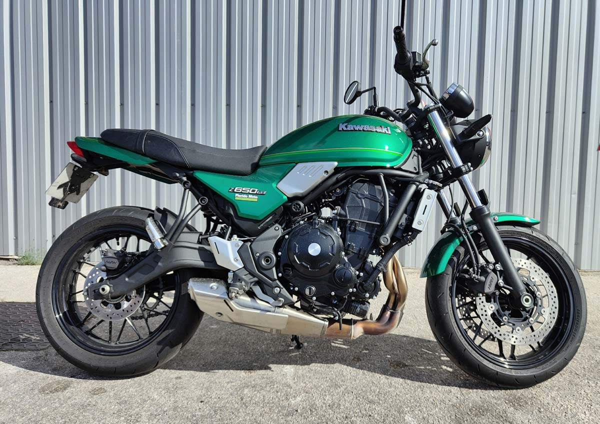 Marseille Kawasaki Z650 A2 motorcycle rental 13112