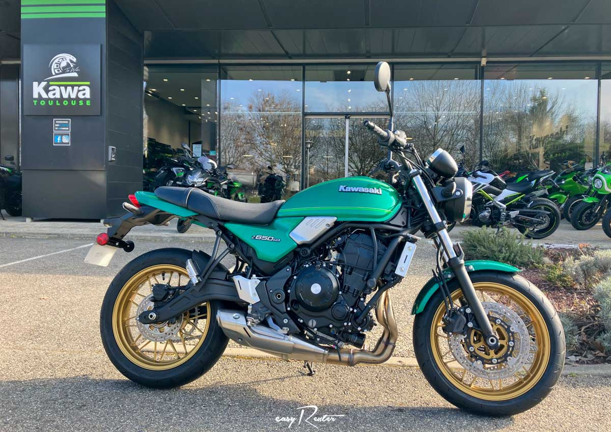 Location moto Laval Yamaha MT07 1