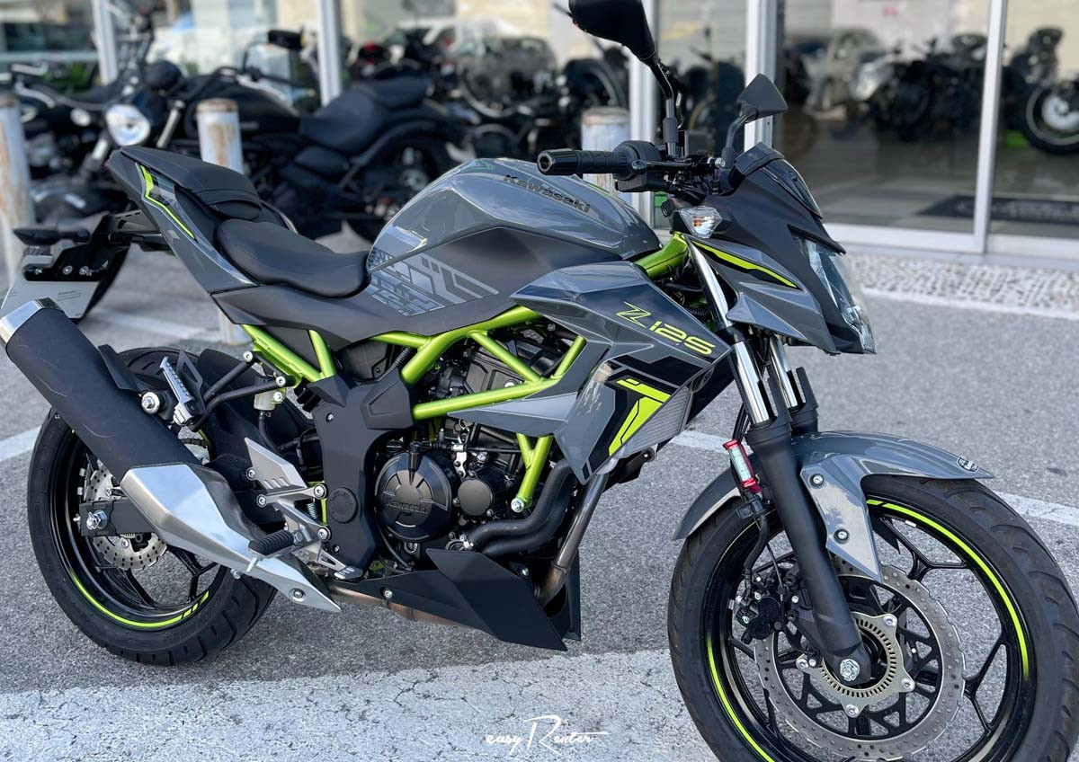 Location moto Laval Yamaha MT07 1