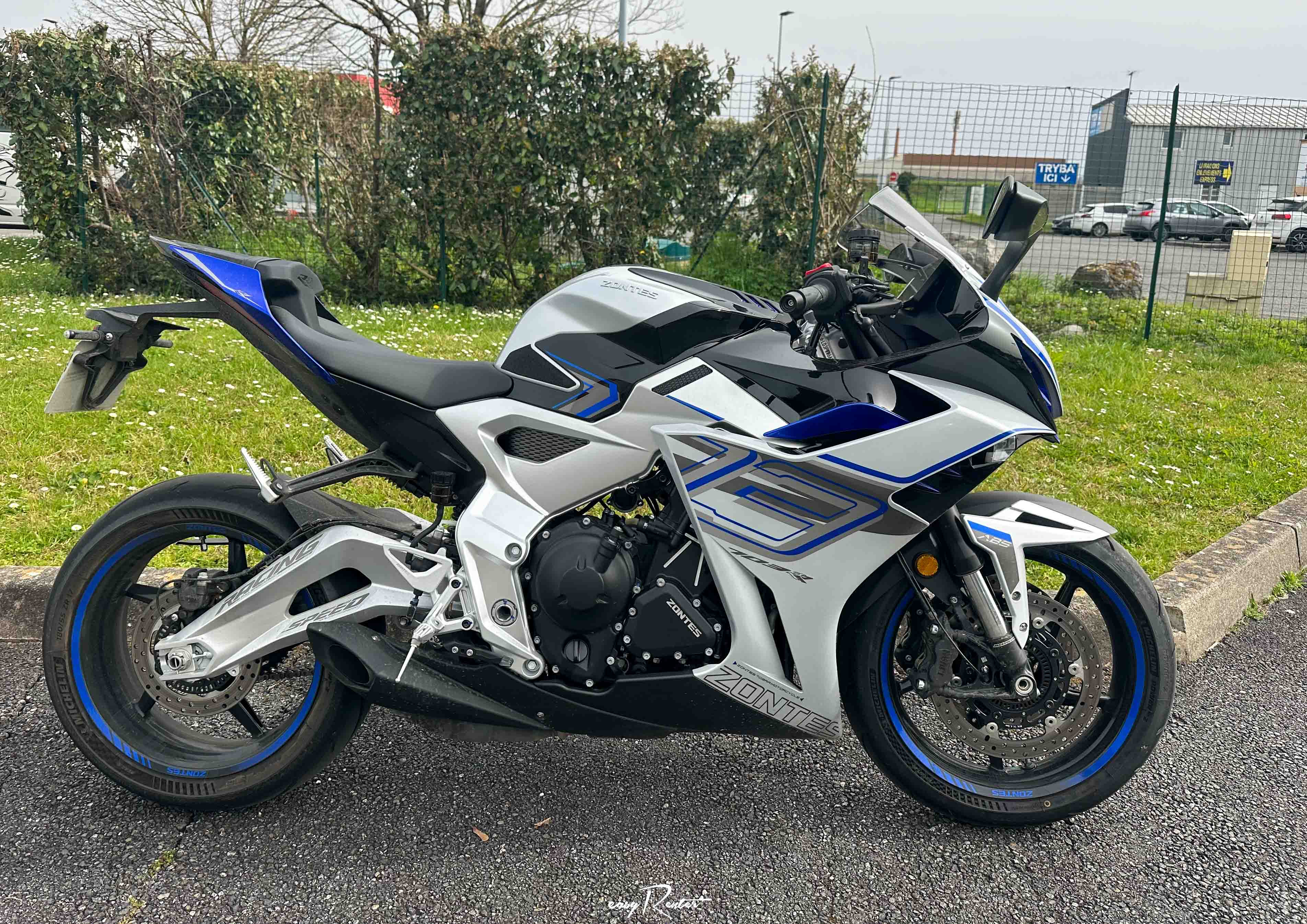 Angers KTM 890 Duke L motorcycle rental 15589