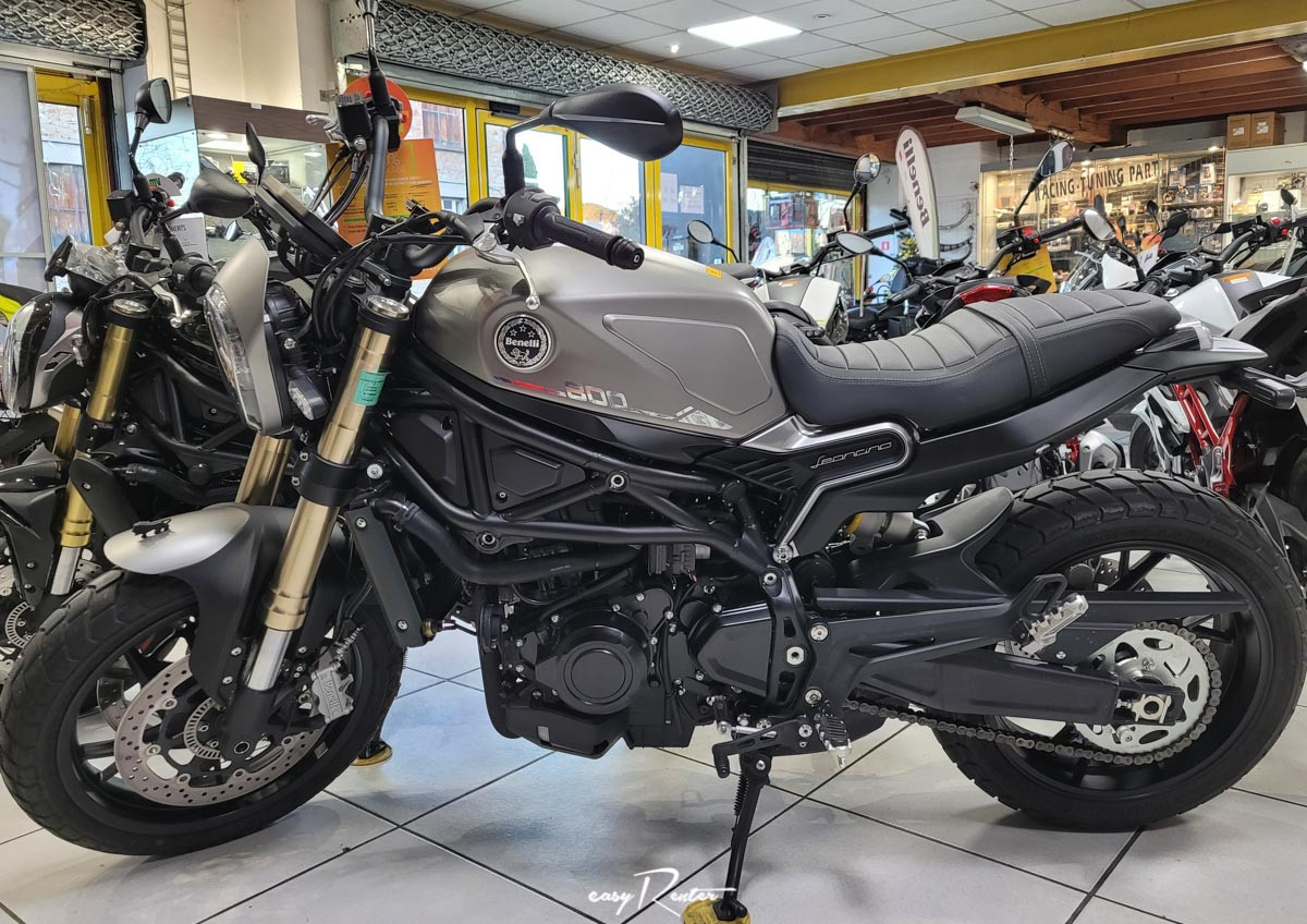 location moto electrique Valence Zero Motorcycles S (Streetfighter) 1
