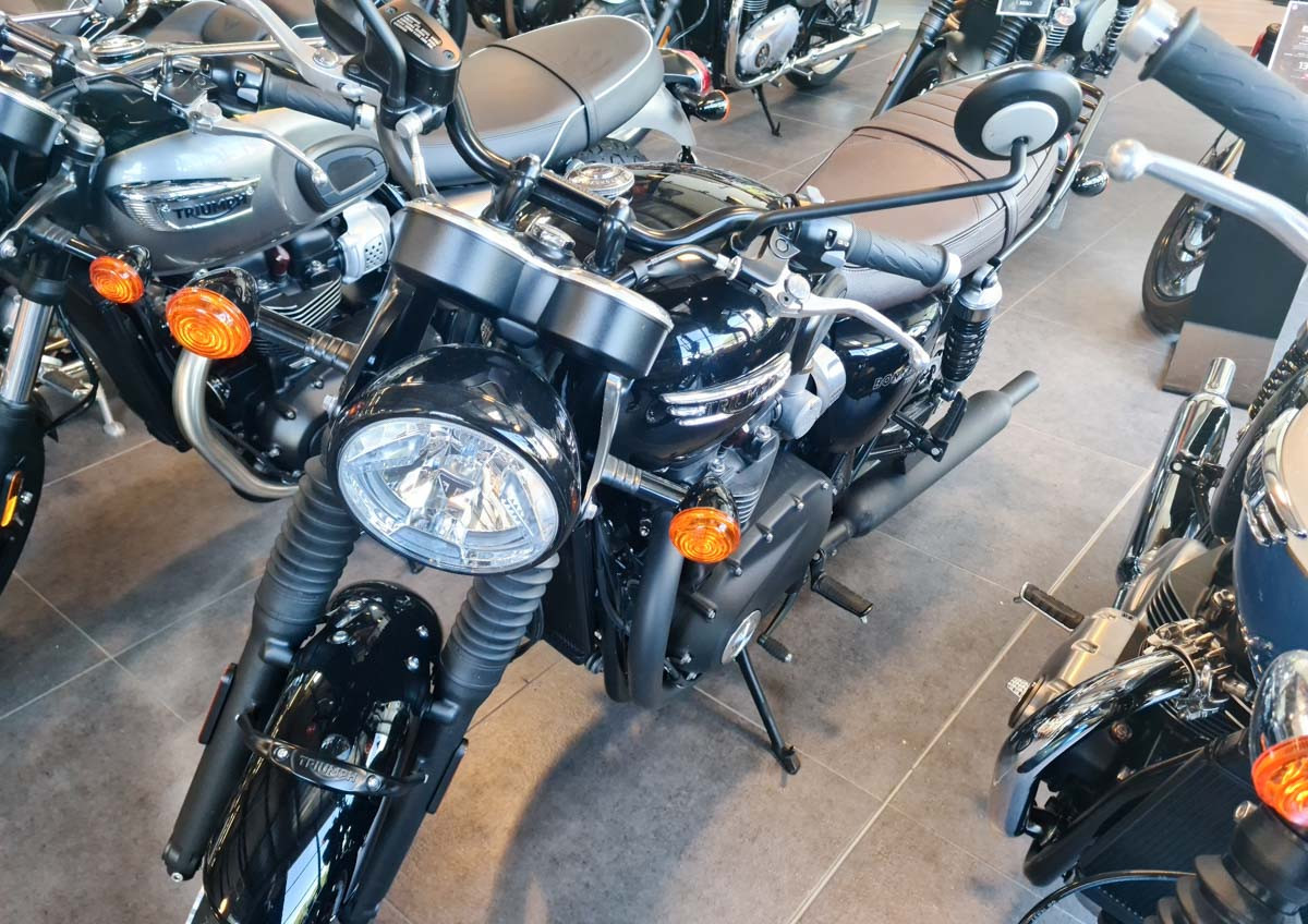 Location moto Saint-Lô Triumph Bonneville 1