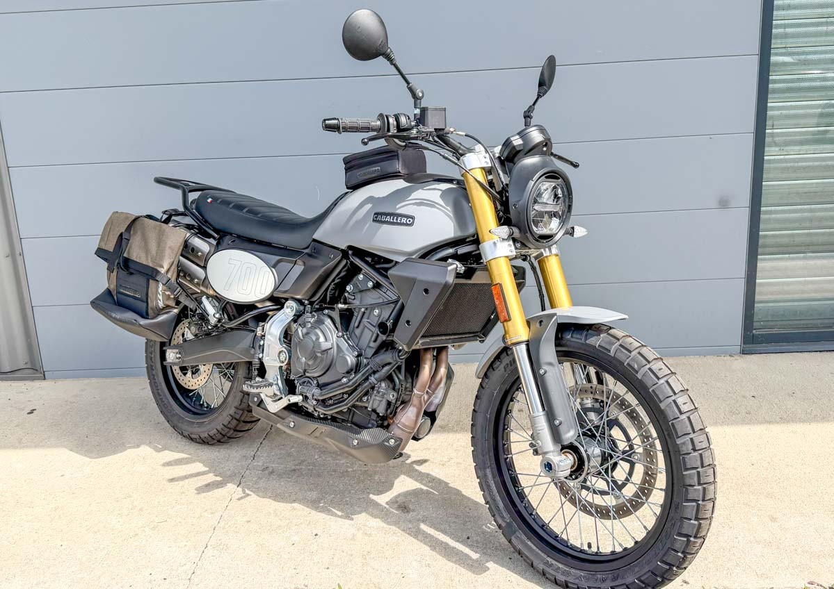 Location moto Laval Yamaha MT07 1
