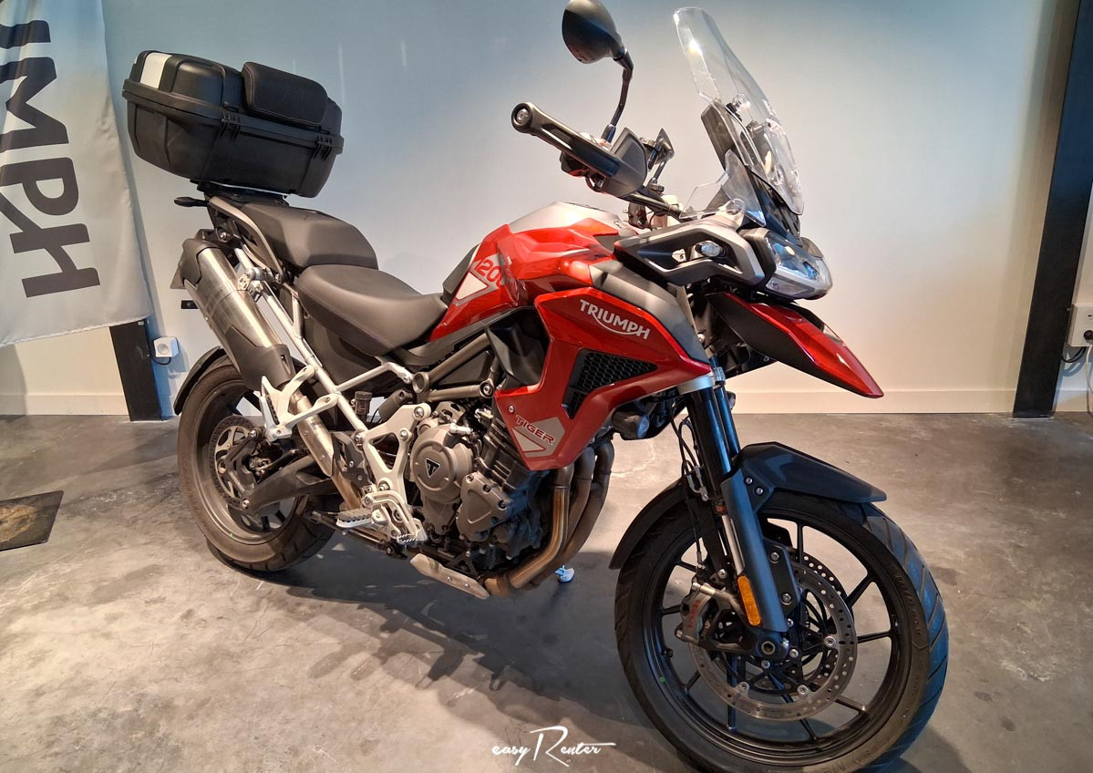 Location moto Rouen Triumph 800 tiger XR 1