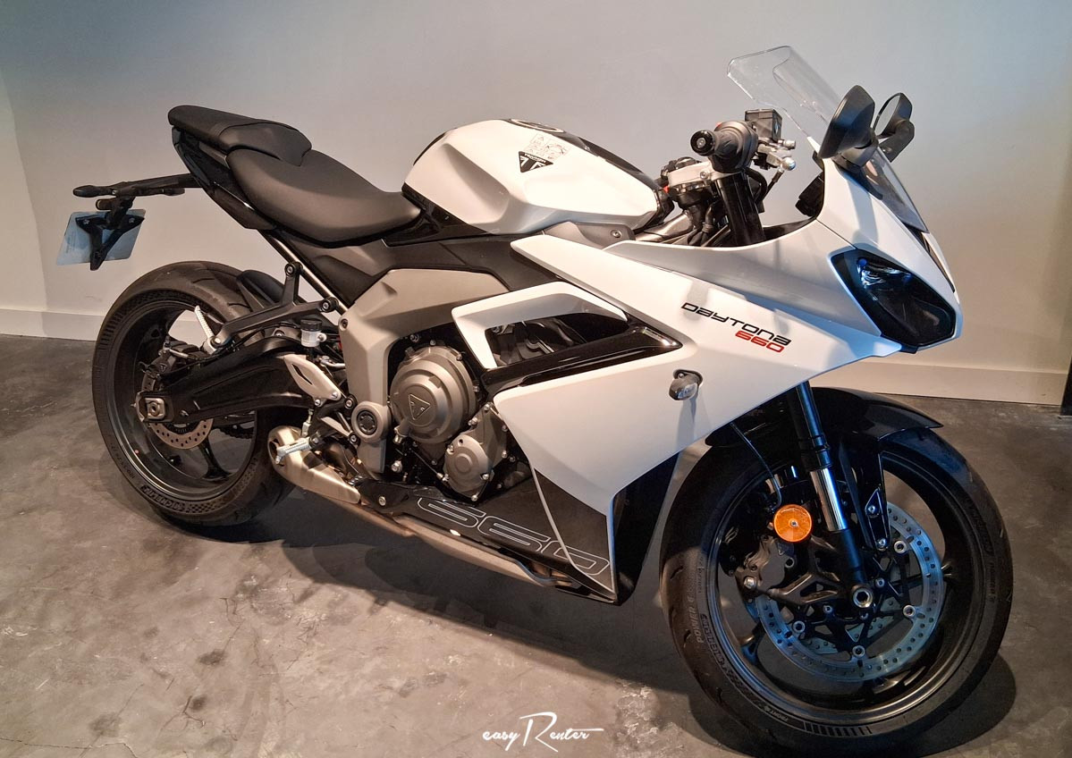 Location moto Rouen Triumph 800 tiger XR 1