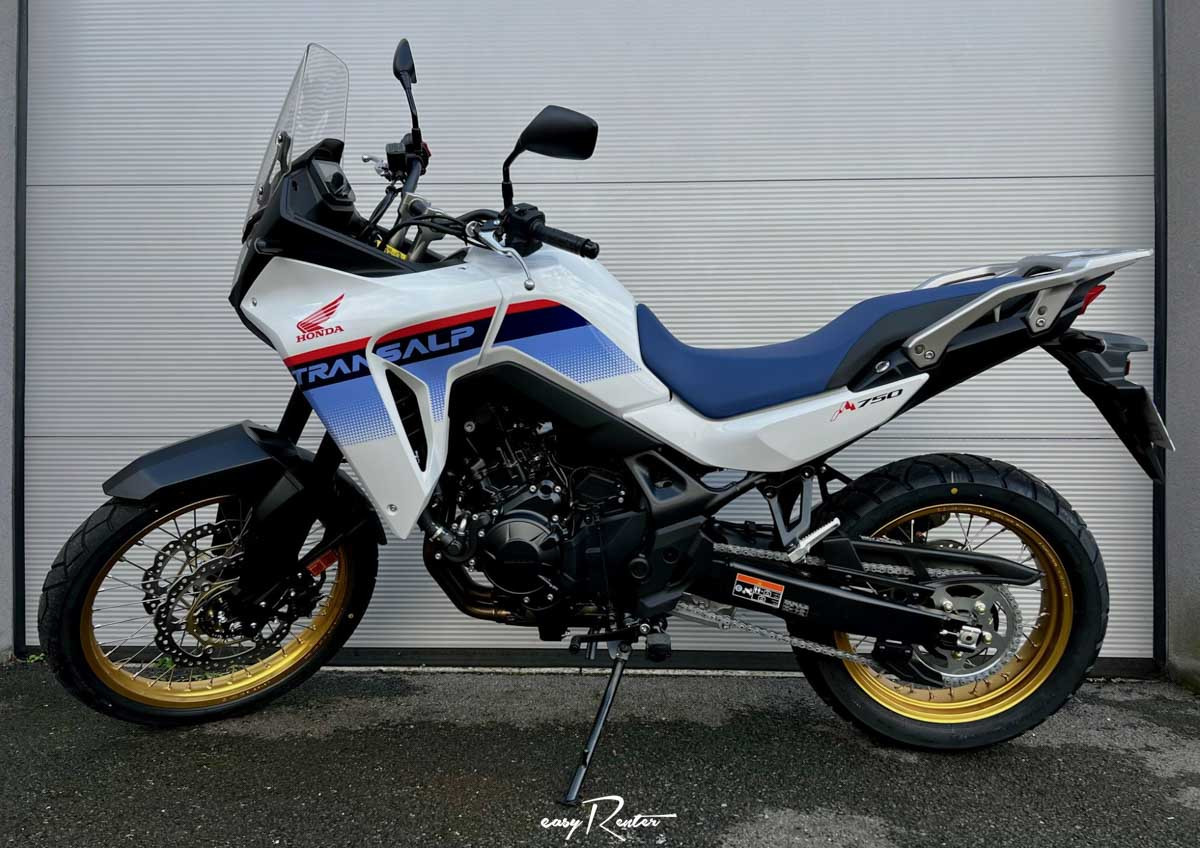 Le Mans Silence S01 scooter rental 18789