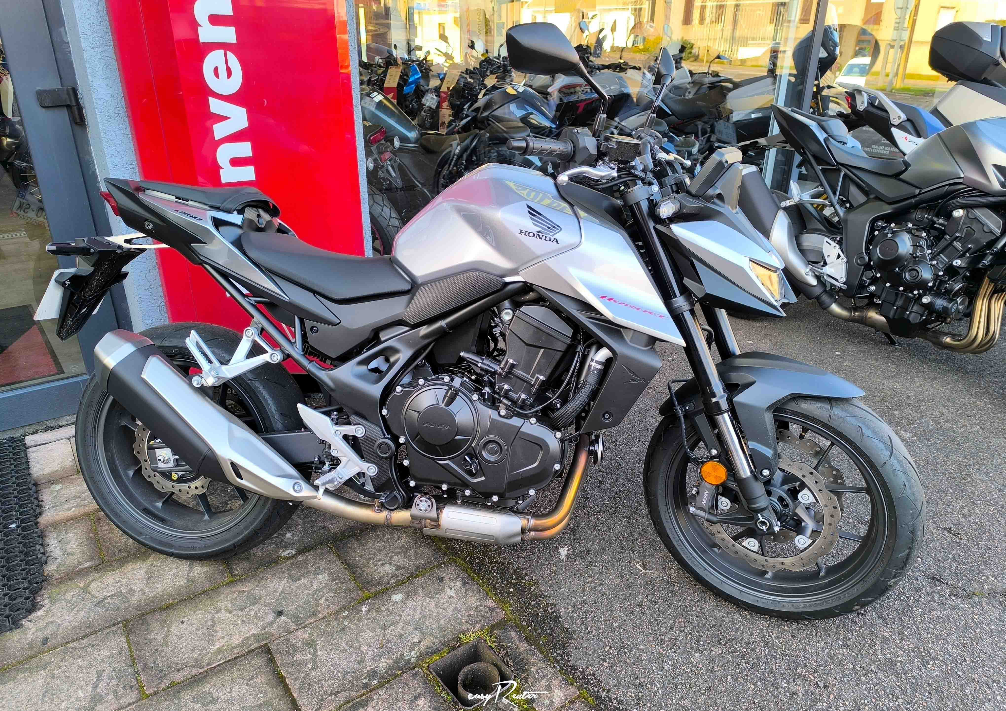 Le Mans Silence S01 scooter rental 18789