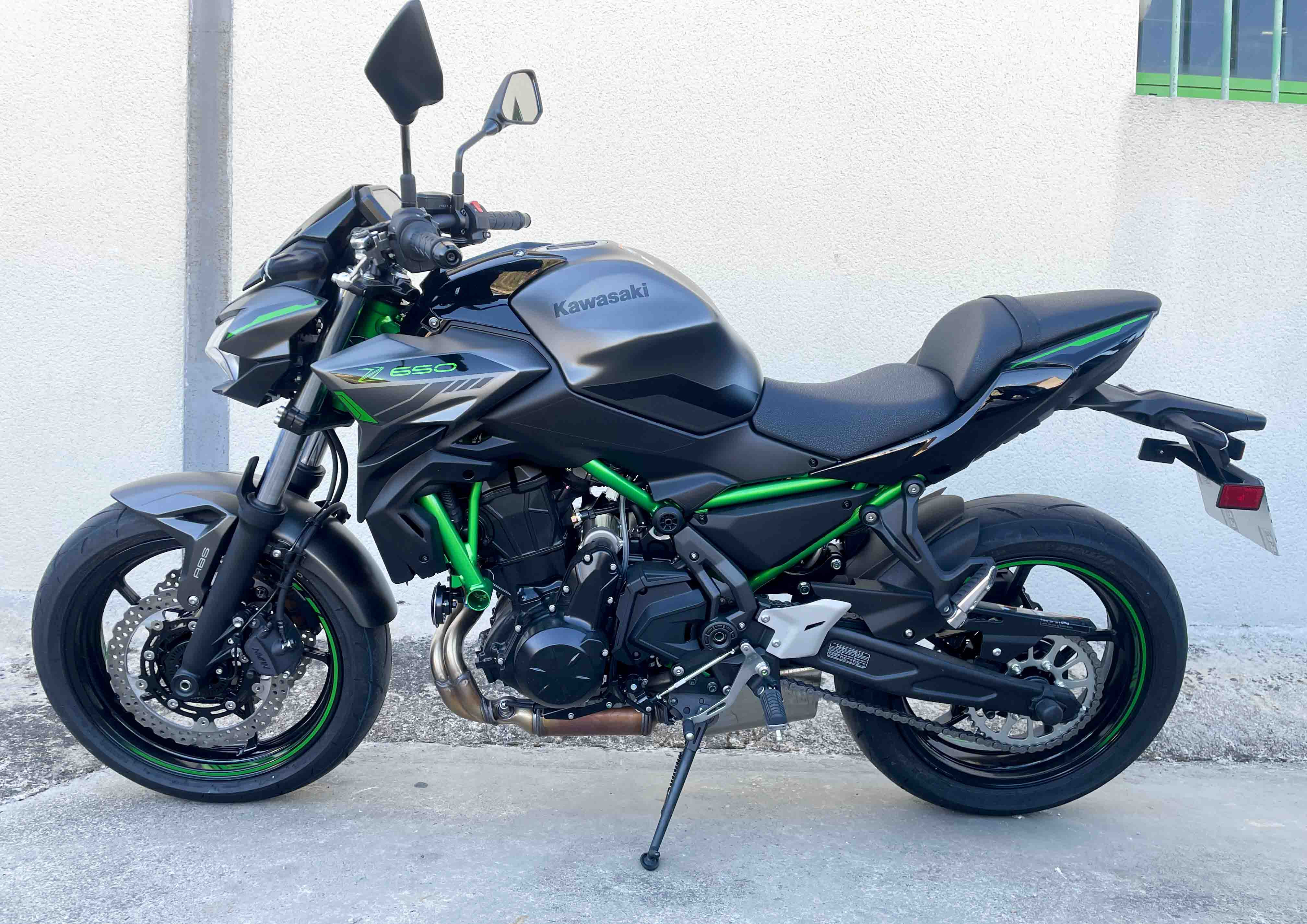 Location moto Laval Yamaha MT07 1