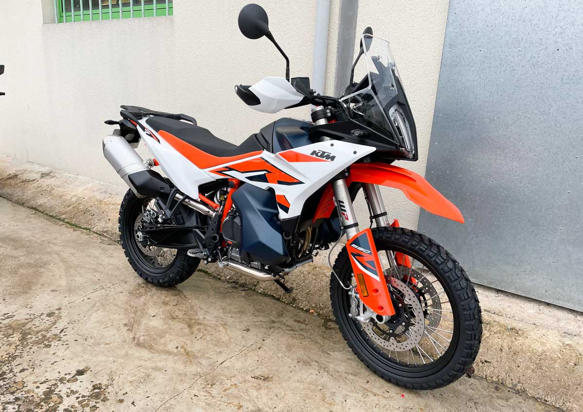 Location moto Laval Yamaha MT07 1