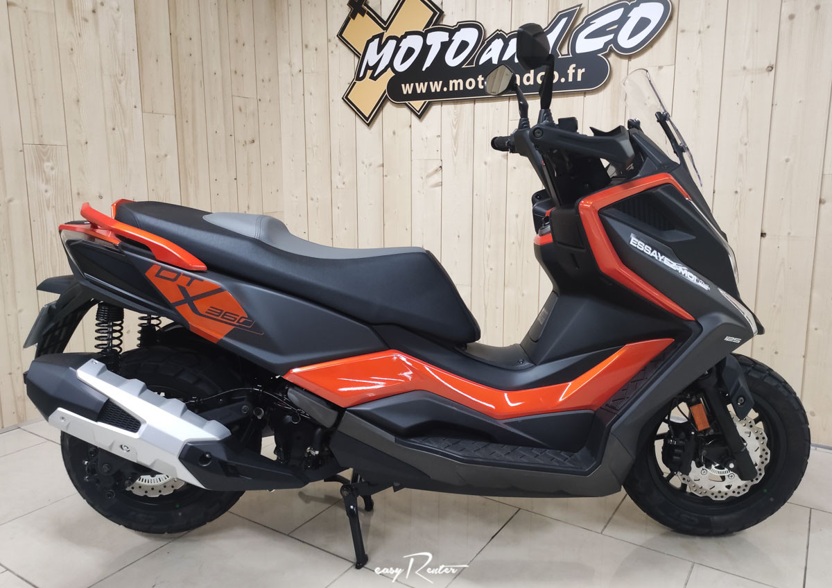 Location moto Laval Yamaha MT07 1