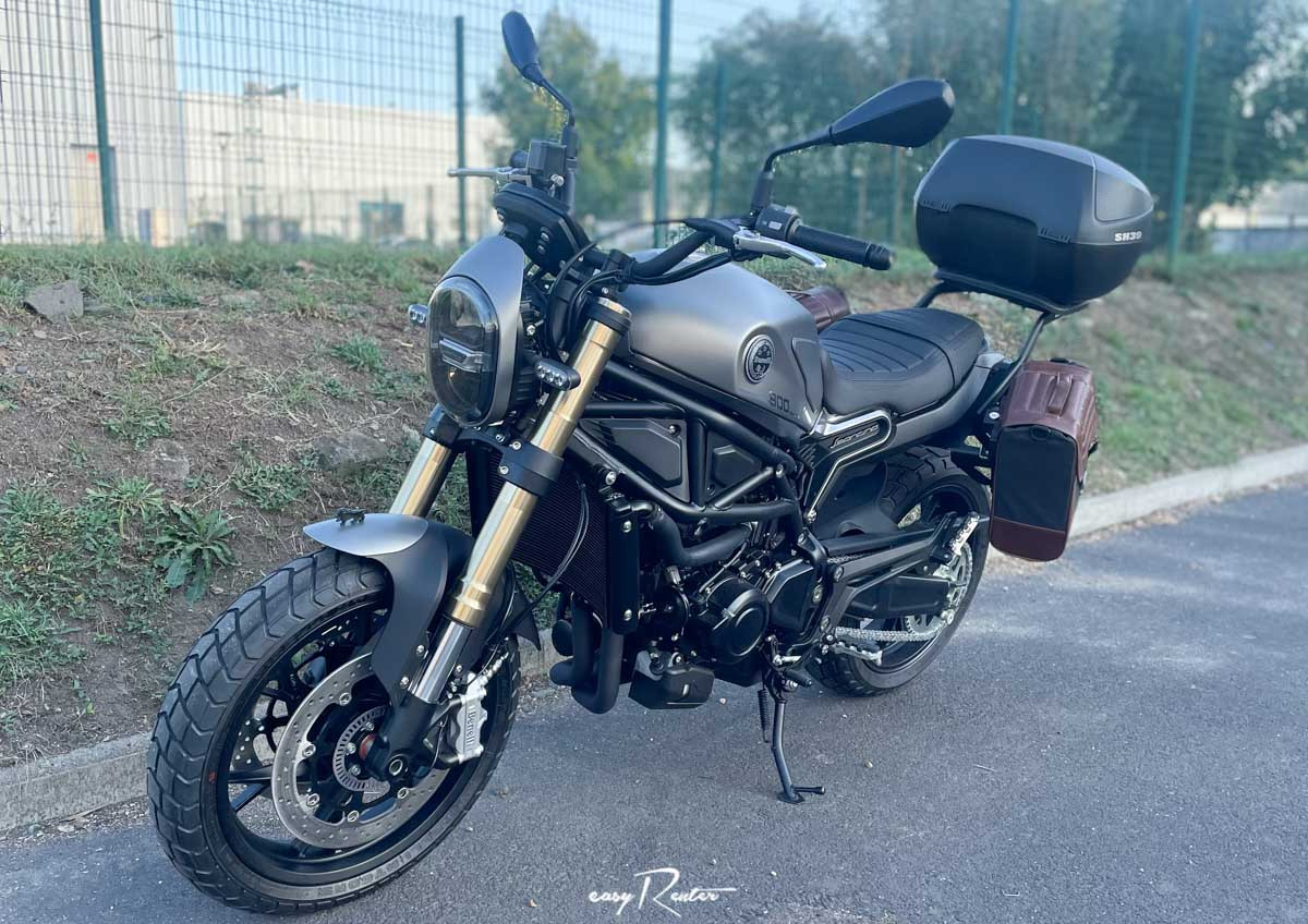 Location moto Laval Yamaha MT07 1