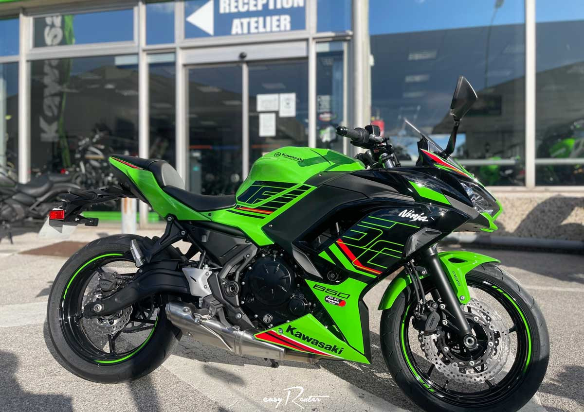 Location moto Laval Yamaha MT07 1