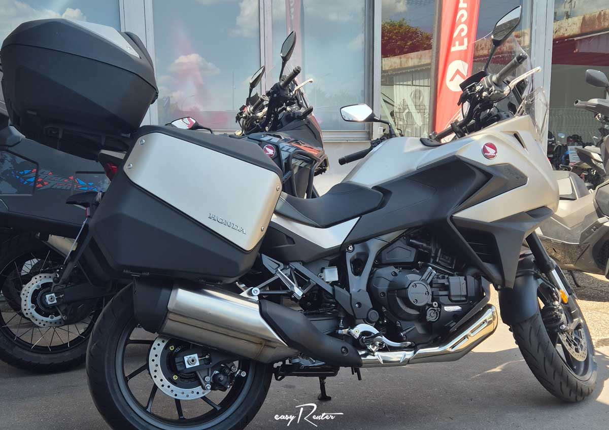 Location moto Saint-Lô Triumph Bonneville 1