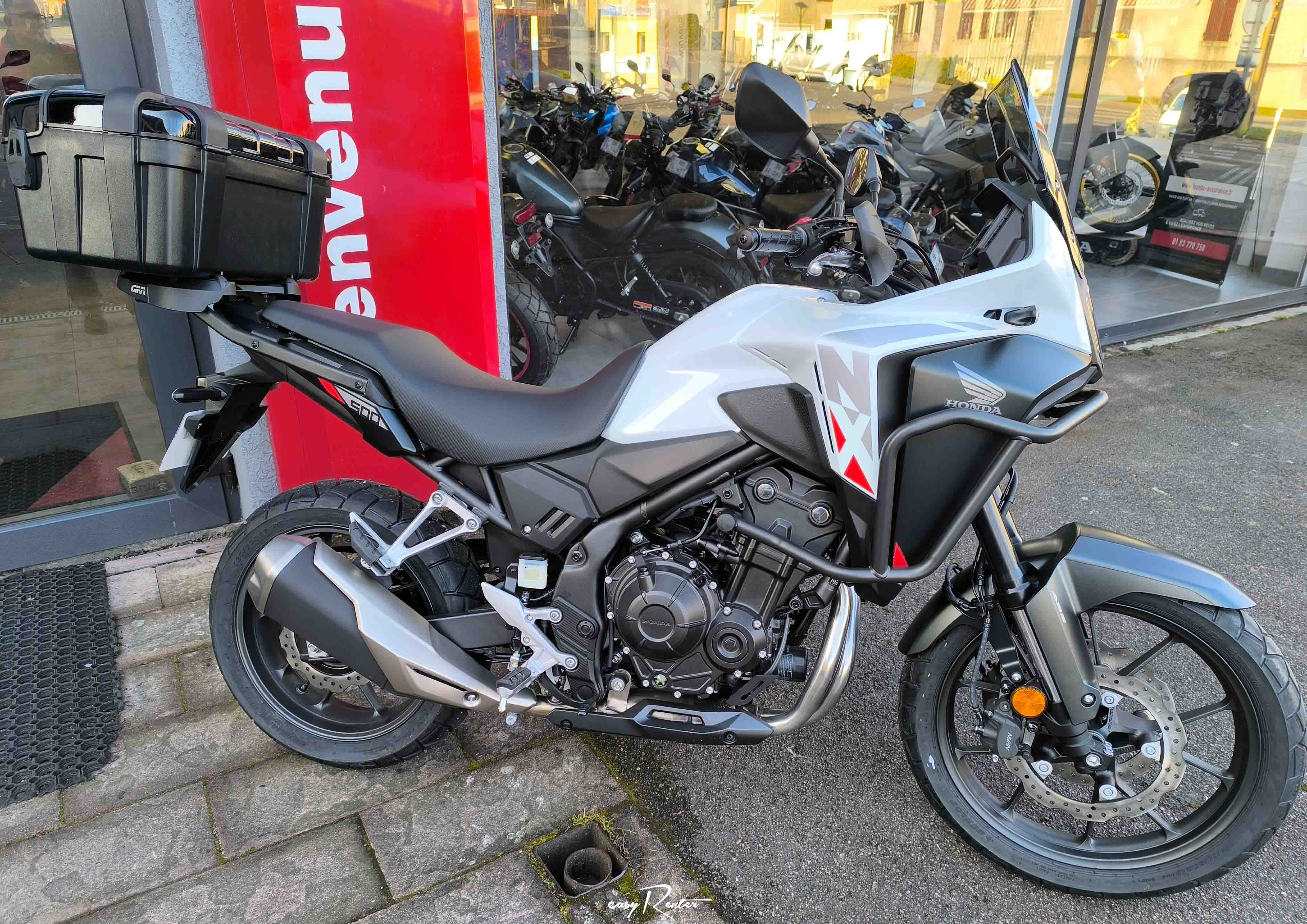 Le Mans Silence S01 scooter rental 18789