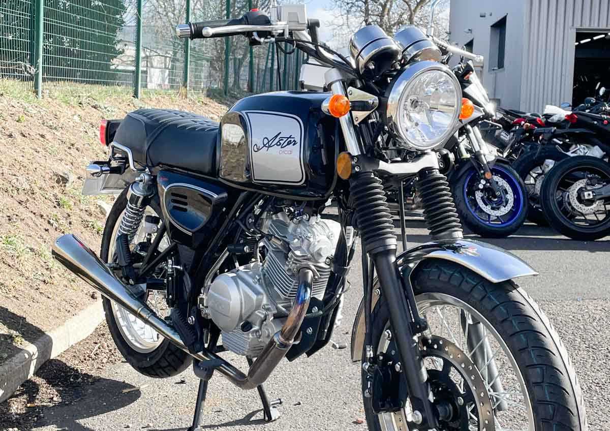 Location moto Laval Yamaha MT07 1