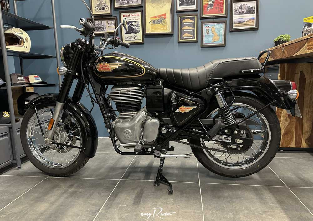 Saint-Lô Kawasaki Z650 A2 motorcycle rental 14194