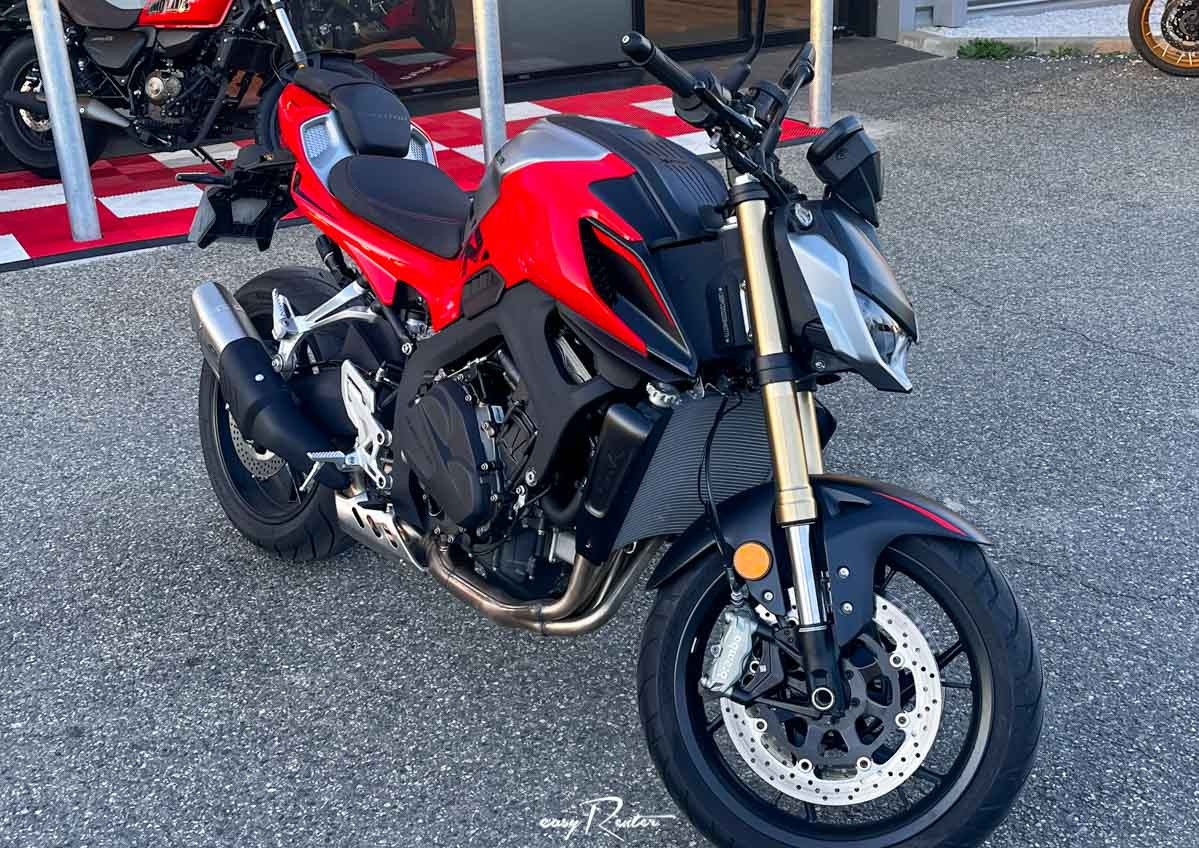 Pierrelaye Royal Enfield 650 Continental GT A2 motorcycle rental 16022