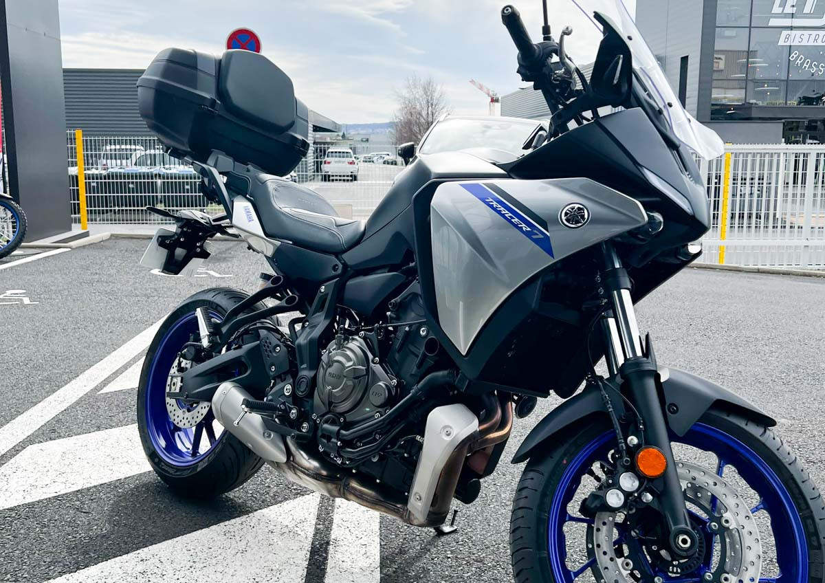 Location moto Laval Yamaha MT07 1