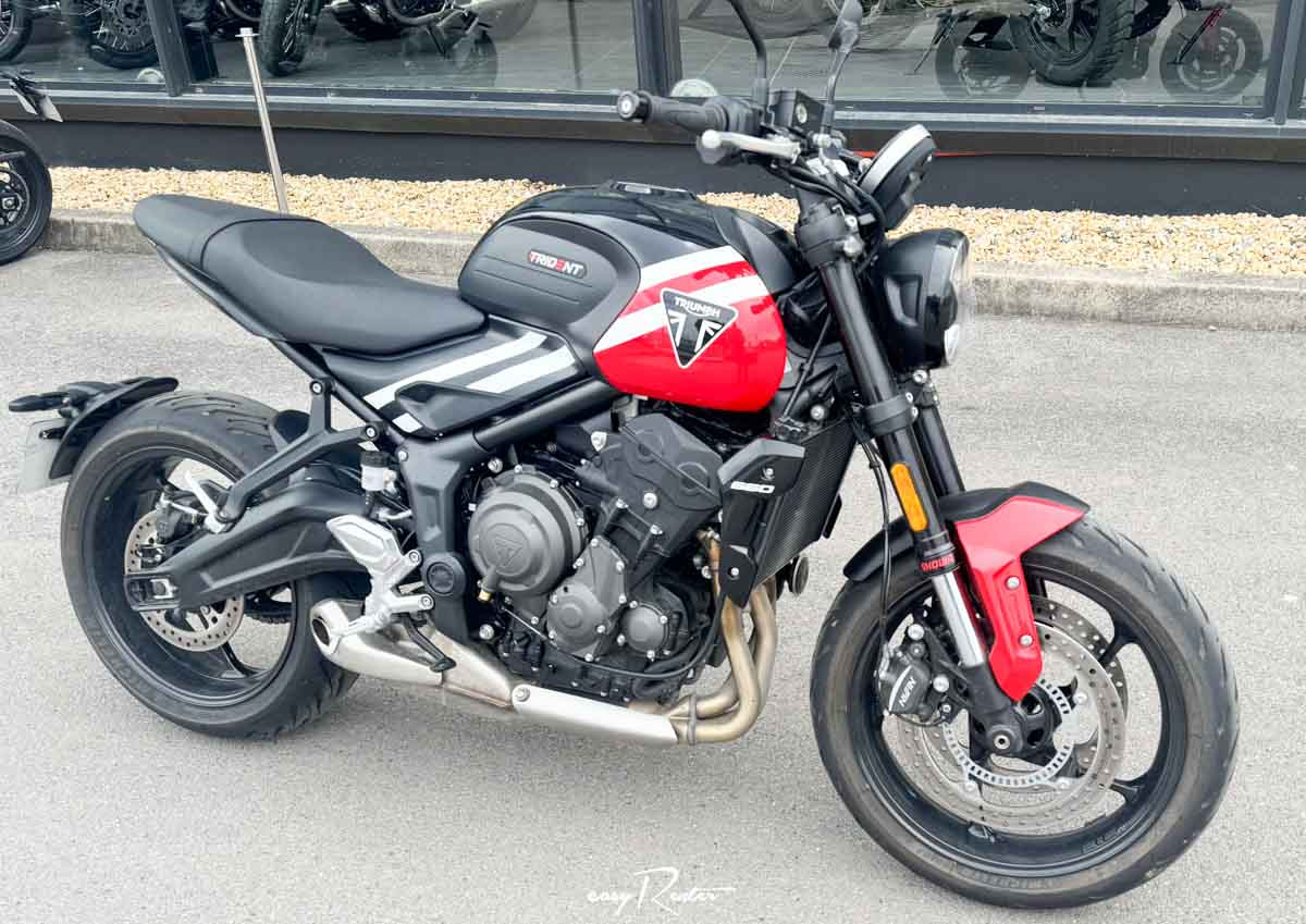 Location moto Saint-Lô Triumph Bonneville 1