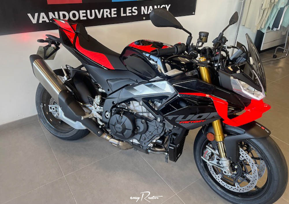 Nancy Guzzi V85 Travel motorcycle rental 14932
