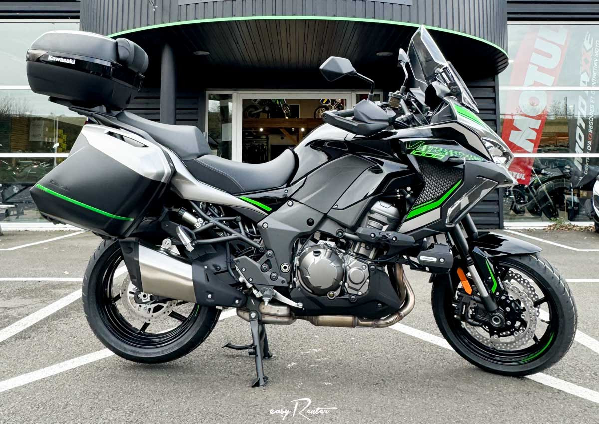 Aizenay Kawasaki Versys 650 A2 motorcycle rental 13226