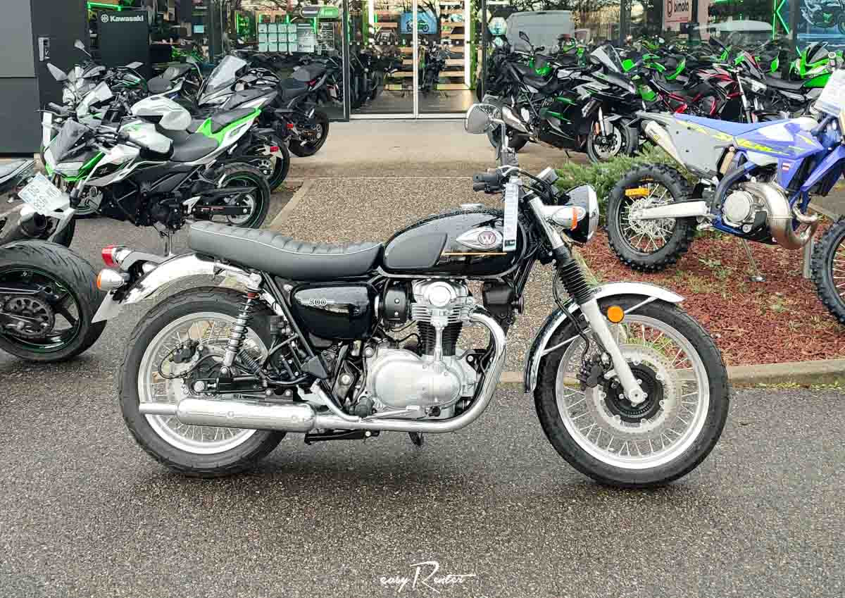 Location moto Laval Yamaha MT07 1