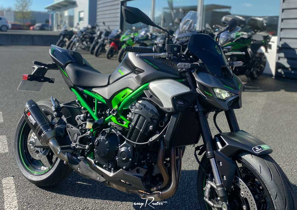 Angers Kawasaki Z900 RS motorcycle rental 15641