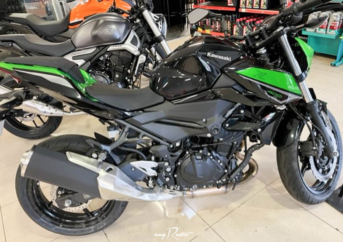 Location moto Laval Ducati 400 Scrambler 1