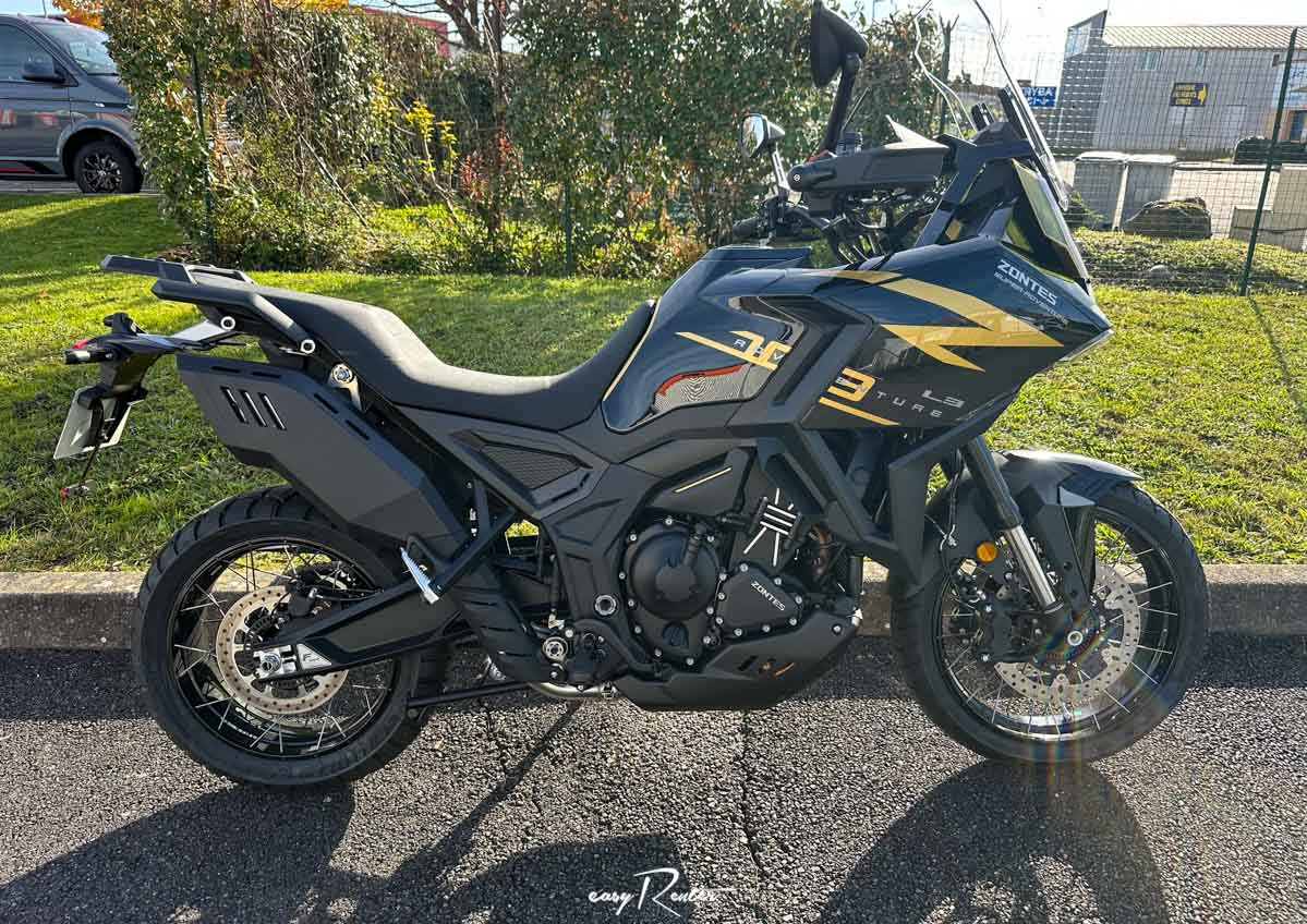 Angers KTM 890 Duke L motorcycle rental 15589