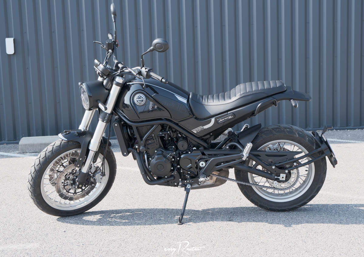 location moto electrique Valence Zero Motorcycles S (Streetfighter) 1