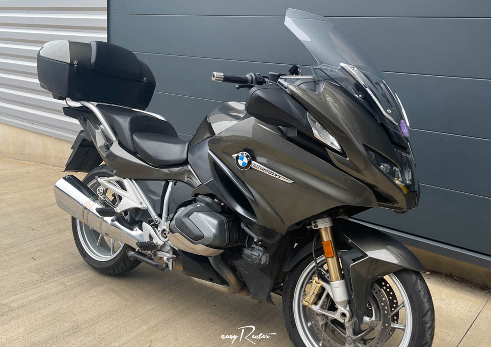 Le Mans Silence S01 scooter rental 18789