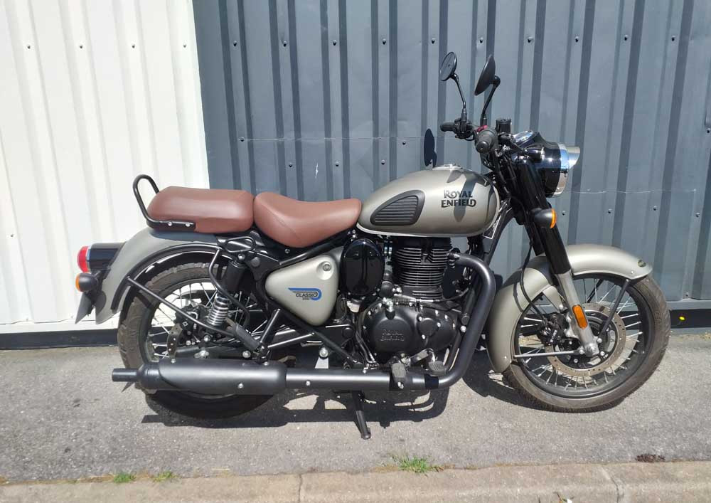 Pierrelaye Royal Enfield 650 Continental GT A2 motorcycle rental 16022