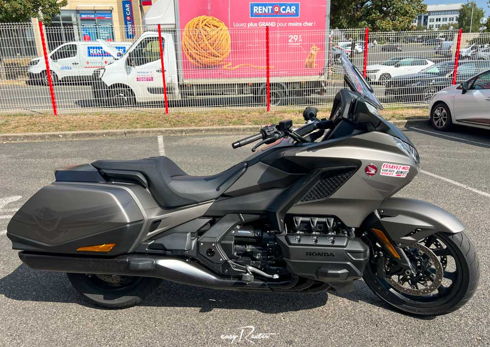 location moto metz honda 500 cbr