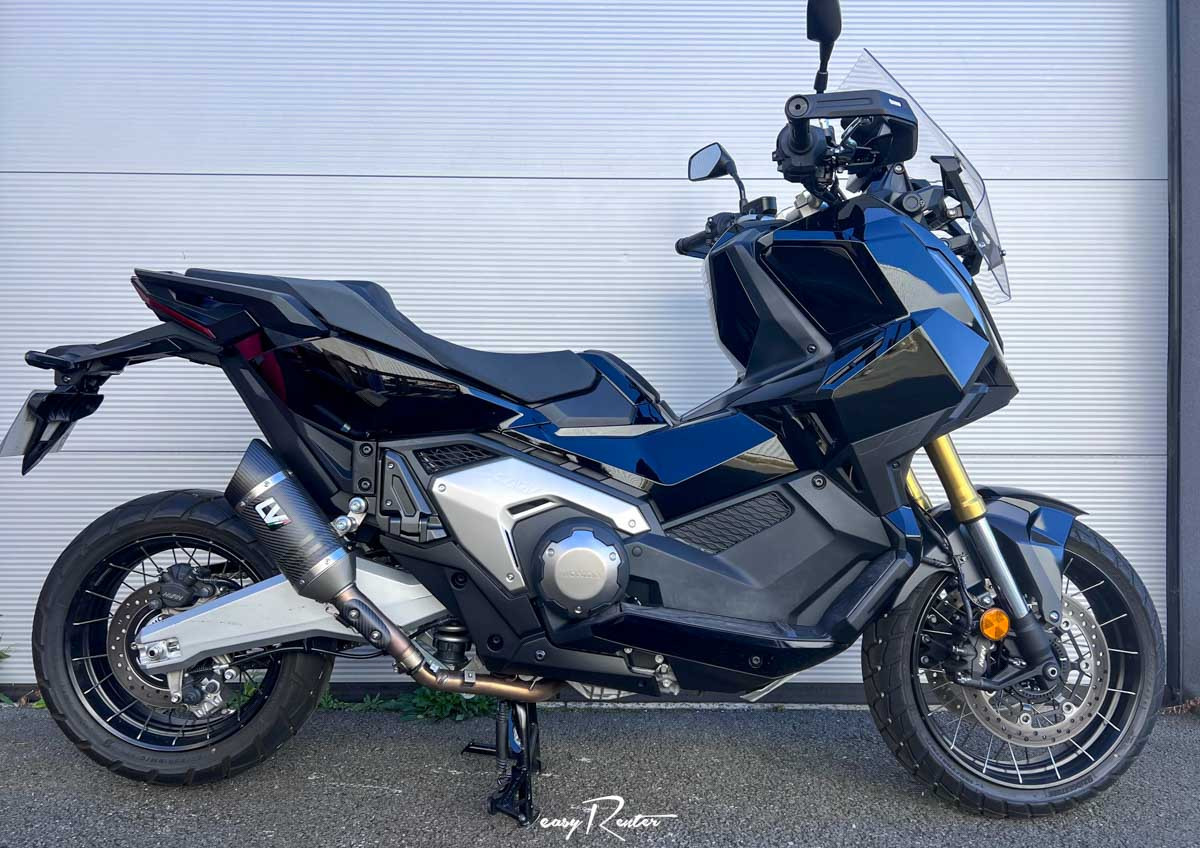 Le Mans Silence S01 scooter rental 18789