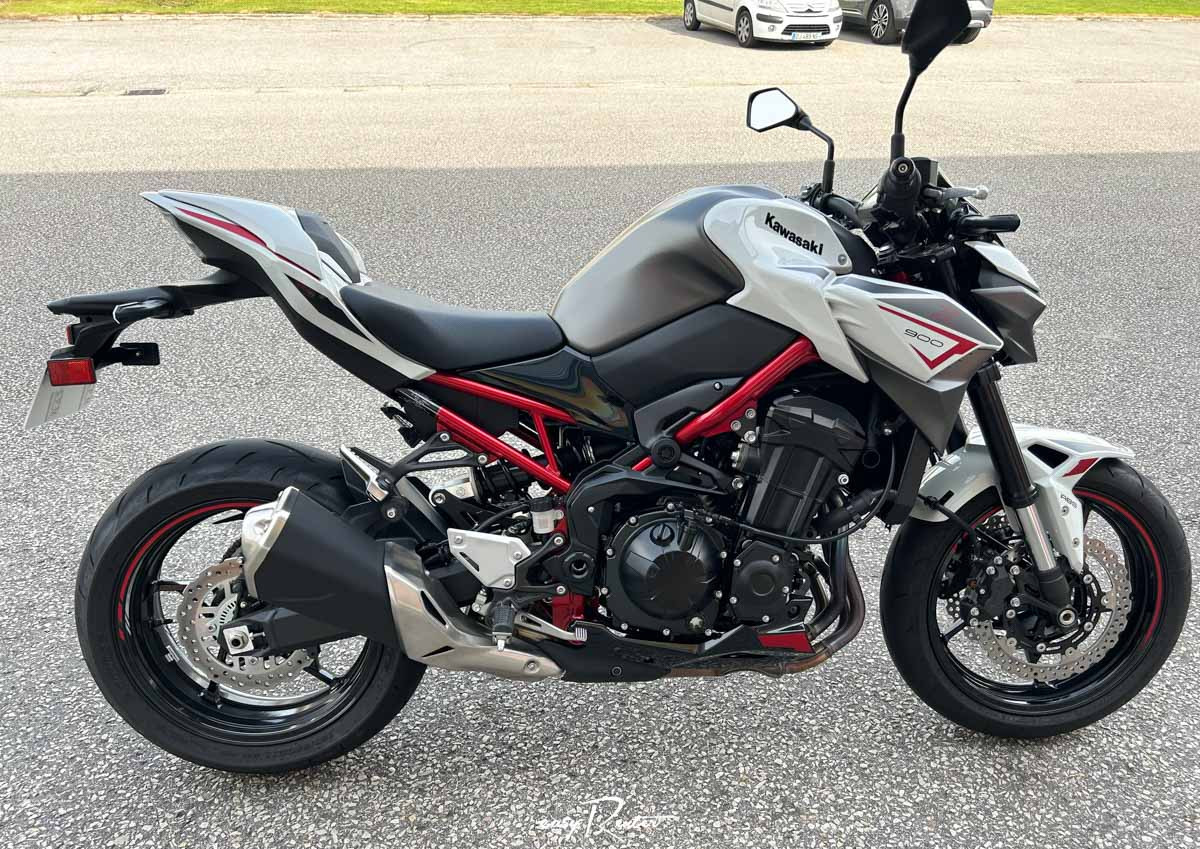 Cherbourg Suzuki GSX-S Katana 1000 motorcycle rental 14562