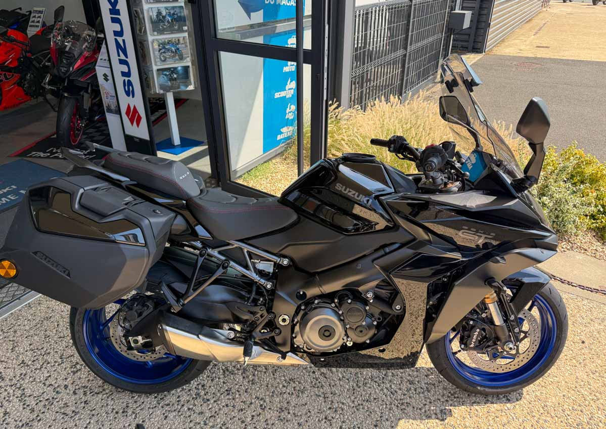 location moto metz honda 500 cbr